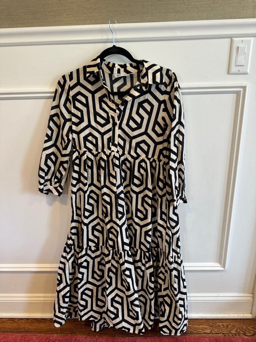 Zara Black and White Geometric Tiered Long Sleeve Dress